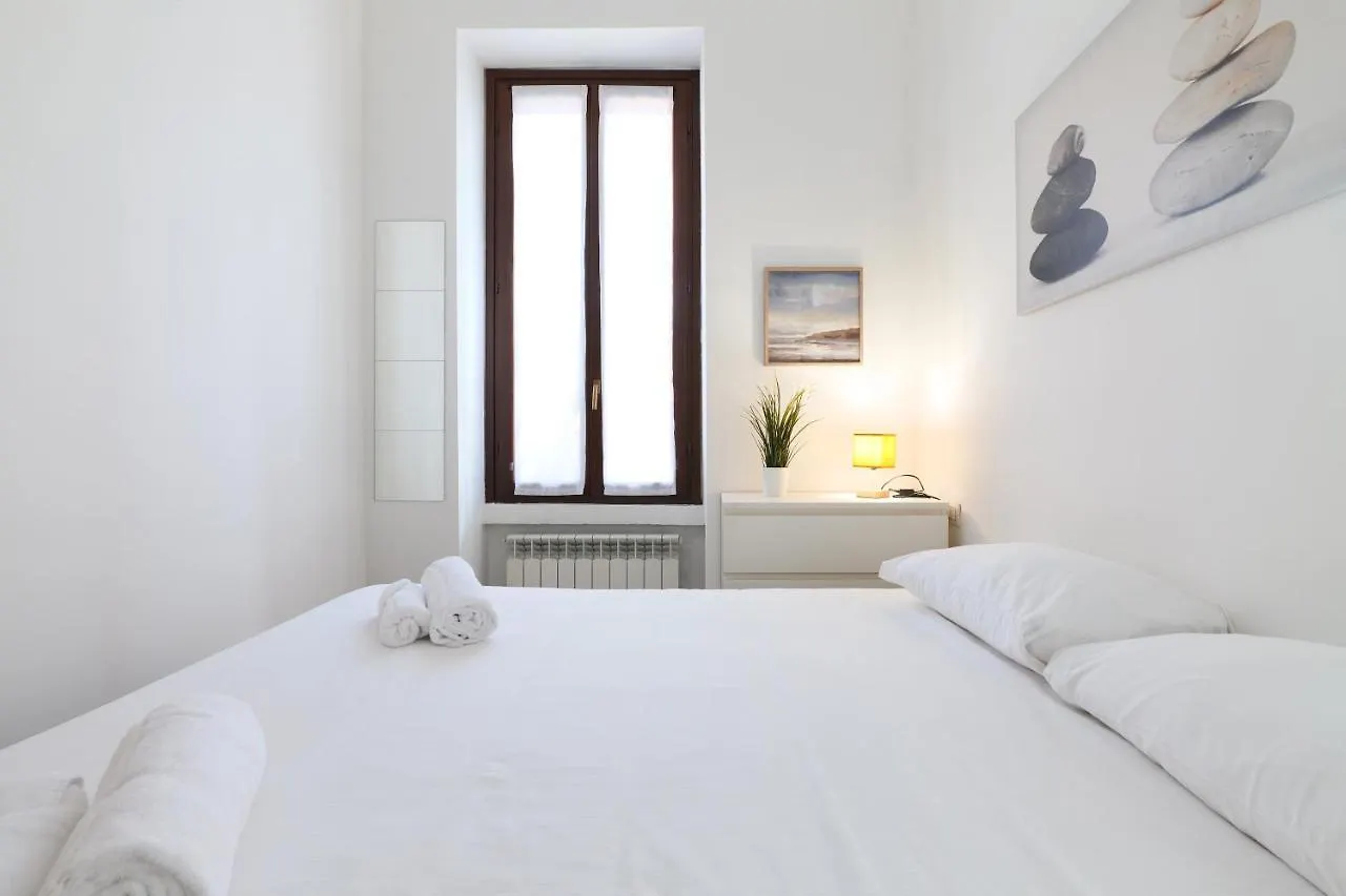Primopiano - Scalvini Apartment Milan Italy