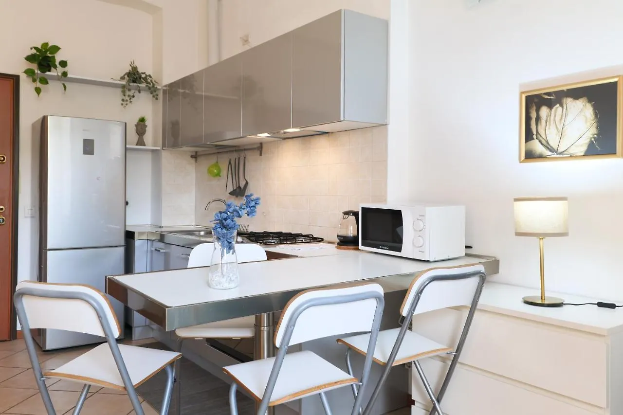 Primopiano - Scalvini Apartment Milan Italy