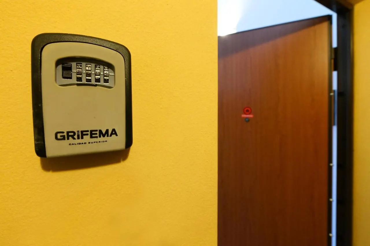 Primopiano - Scalvini Apartment Milan Italy