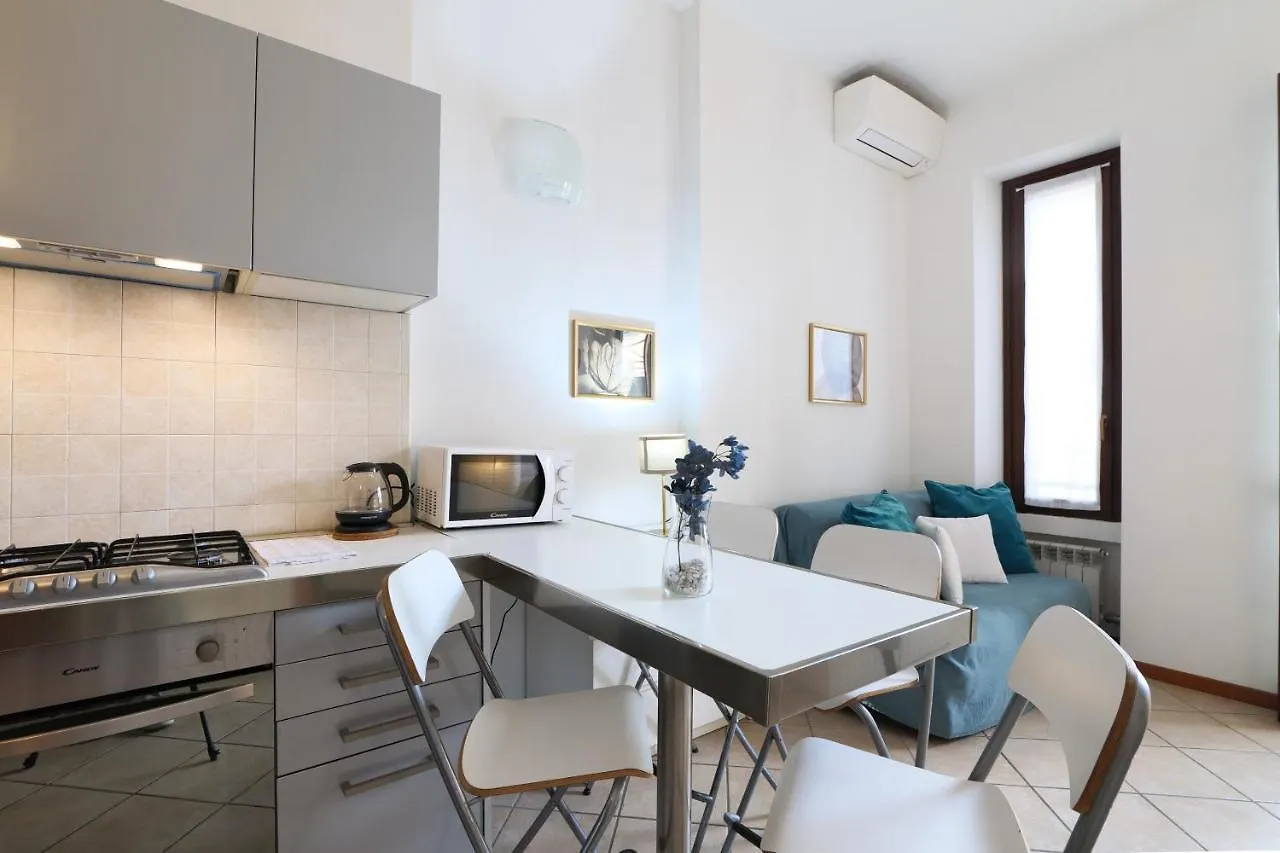 Primopiano - Scalvini Apartment Milan